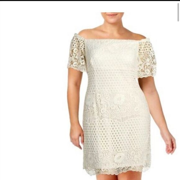Lauren Ralph Lauren | White Geo-Floral Lace Off-Shoulder DressSize 14 - Picture 1 of 10